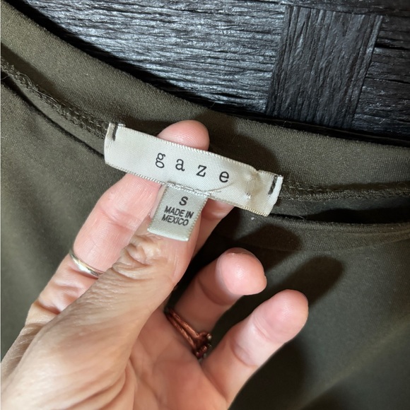 SUPER SOFT Gaze Brand Olive Green Twist Front Top - Picture 2 of 3